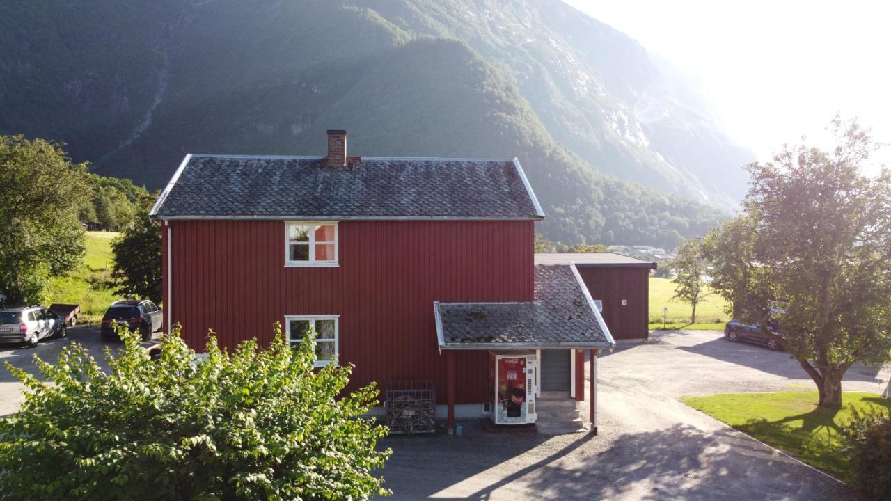 Andalsnes Hostel Esterno foto